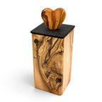 Kleine urn Olea – olijfhout met hart – 500 ml