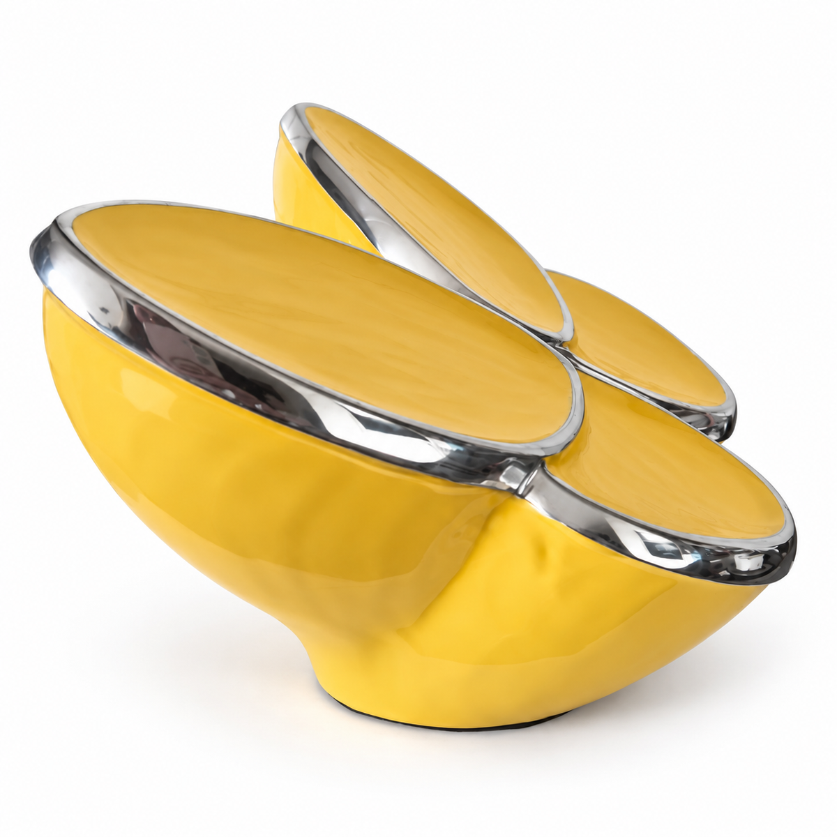 Gele vlinder-urn met zilveren details